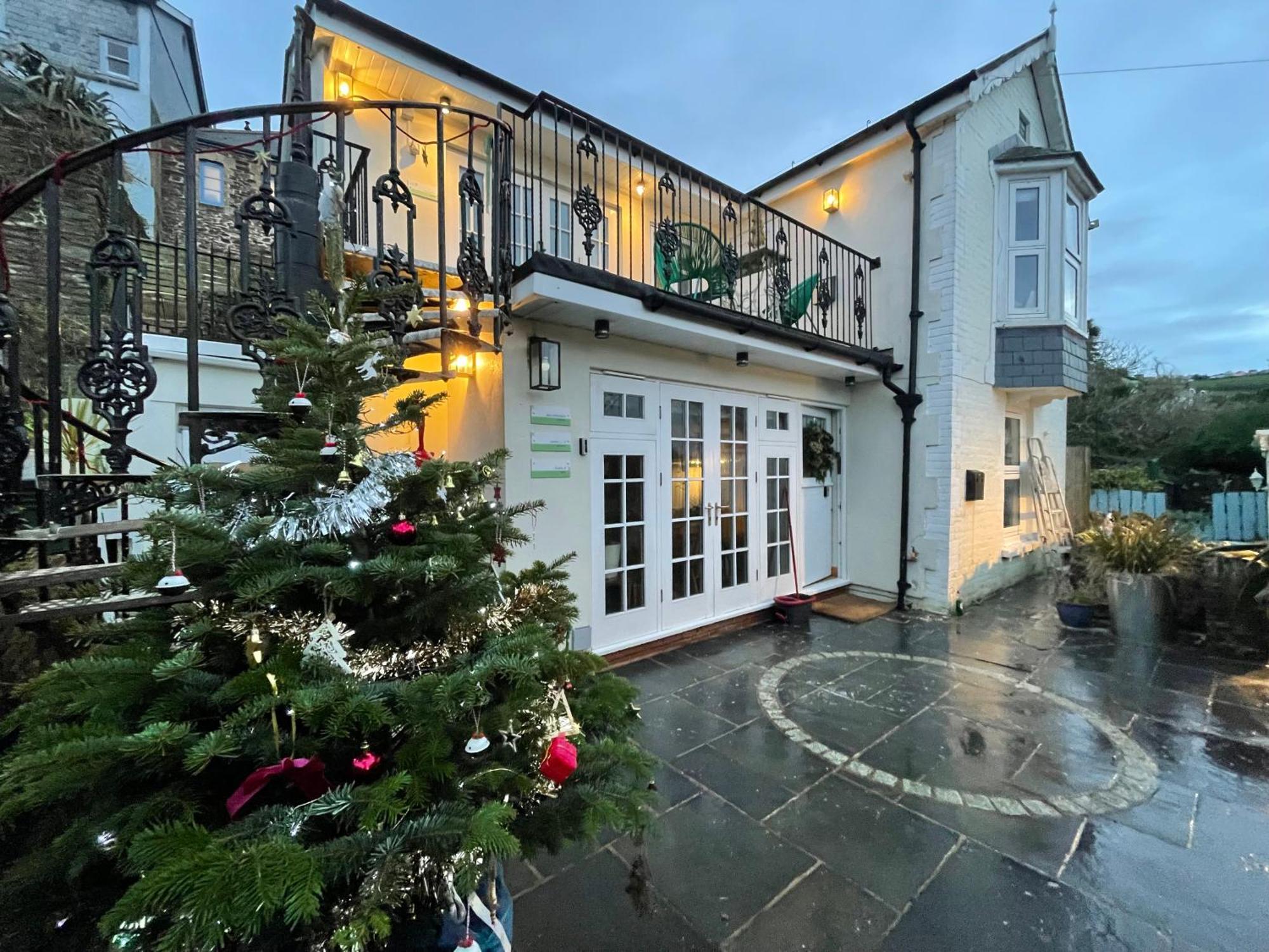 Отель St Elmo House Дартмаут Экстерьер фото